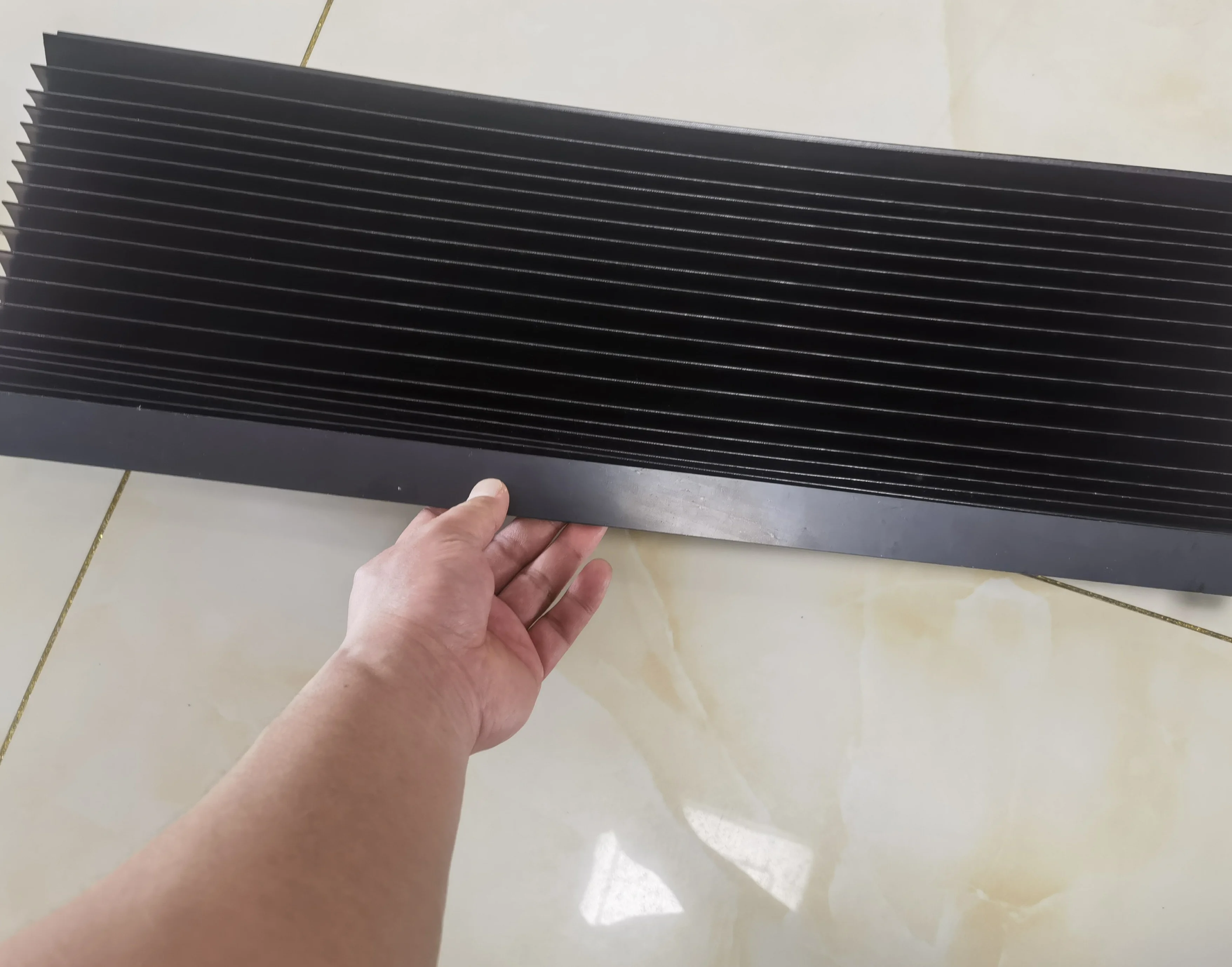U shape accordion CNC Milling Machine Flexible Guard Dust Cloth,620mm x 90mm x 350mm