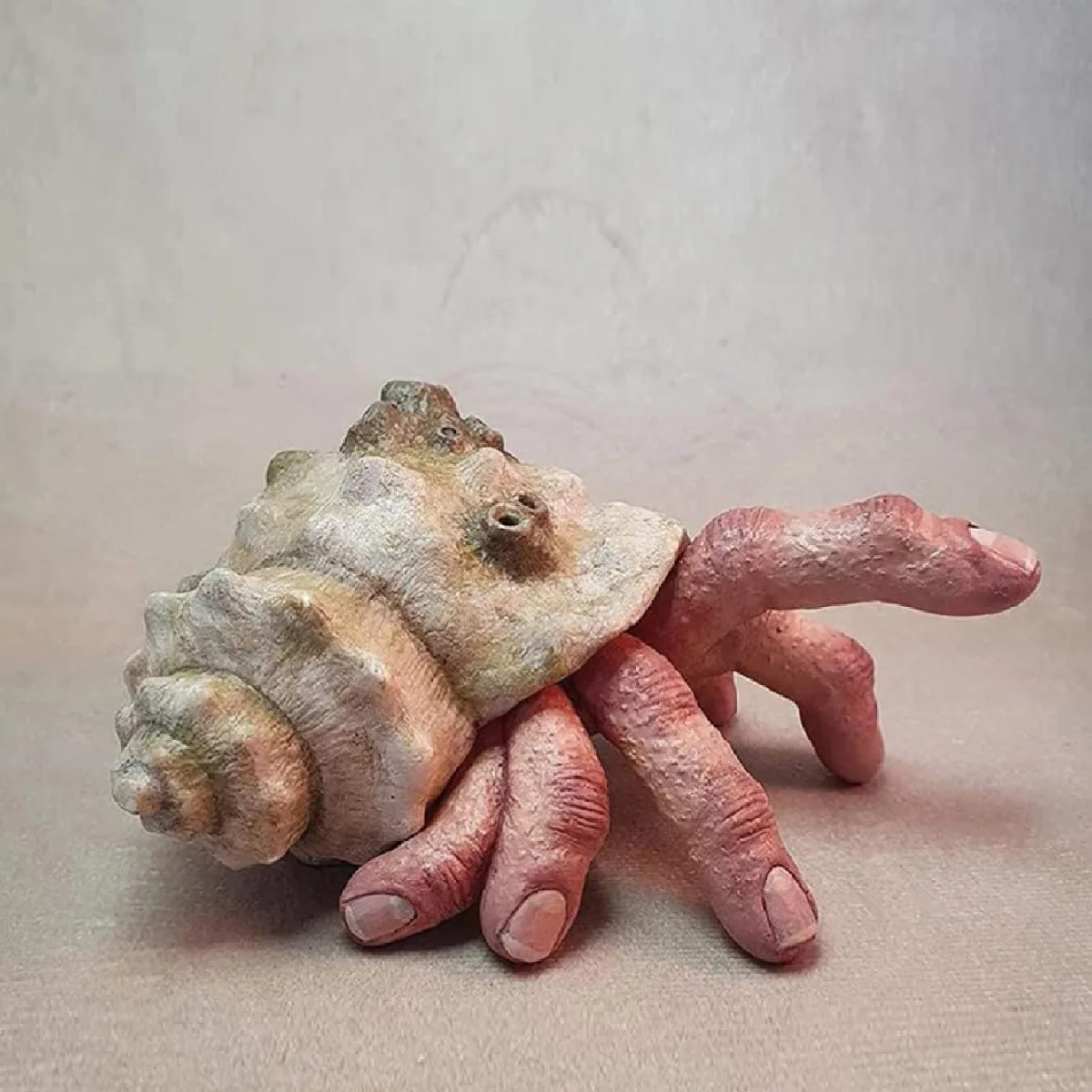 Creepy Resin Figurine - Frightening Snail Hand with Parasitic Crab Decoration