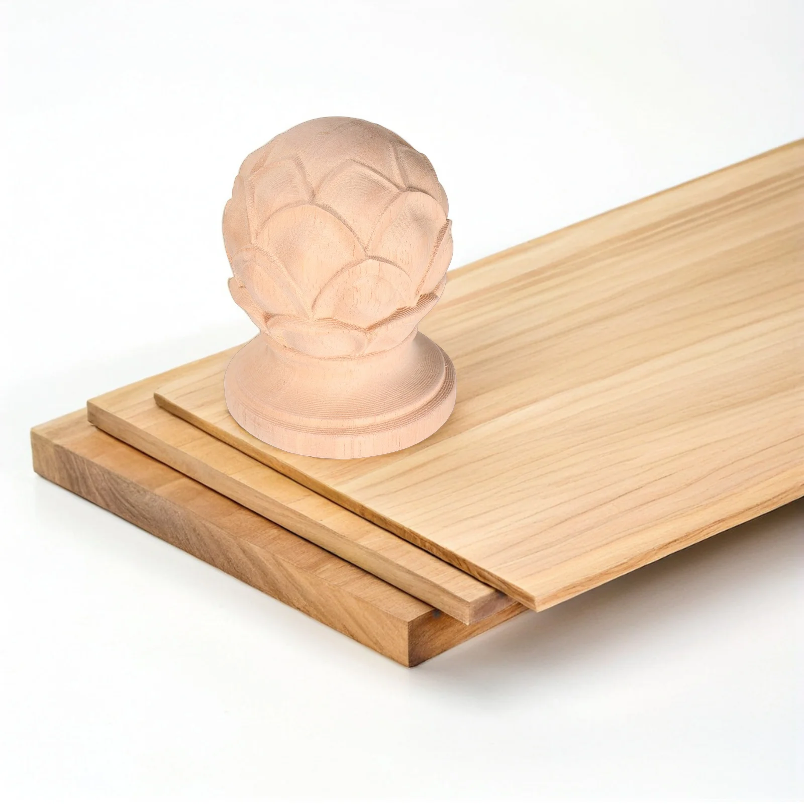 Рисунок 2 - Европейская резная деревянная лестница