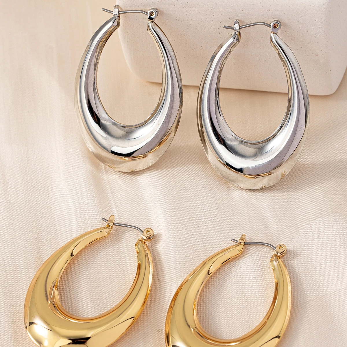 Women's Hoop Earrings with a Smooth Surface and Welded Design, Simple Hoop Earrings Suitable for Daily Wear and Parties image 5