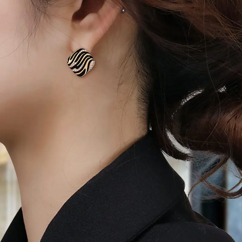 Black Leopard Print Fashion Geometric Earrings New American Style Boho Style Scalloped Leopard Print Earrings Fashion Ear Studs