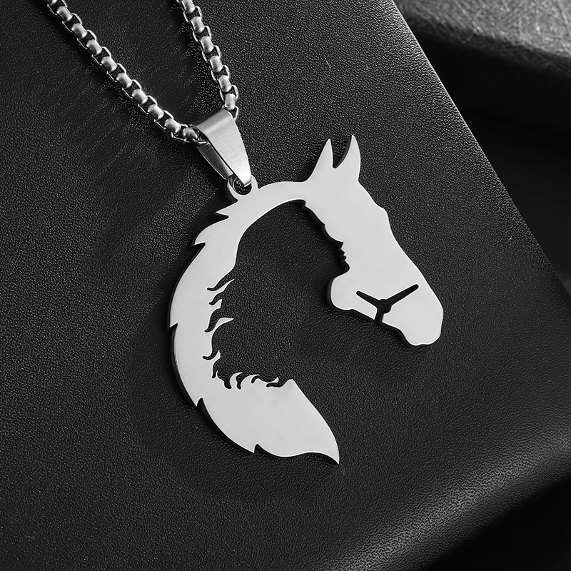 Exquisite Titanium Steel Horse Head Animal Necklace Suitable for Men and Women Fashion Pendant Hip Hop Trend Party Jewelry