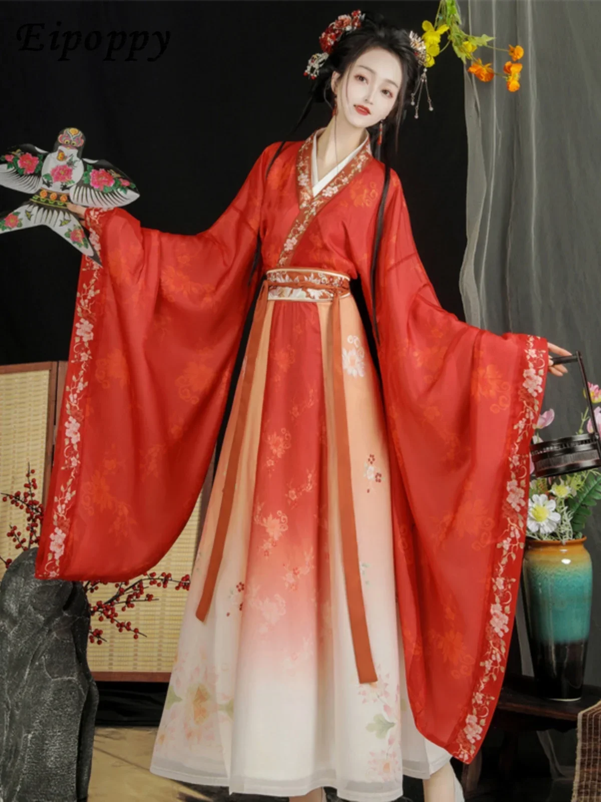 

Hanfu Женский стиль Wei Jin перекрестный воротник, широкие рукава, длина талии вышивка, рваная юбка