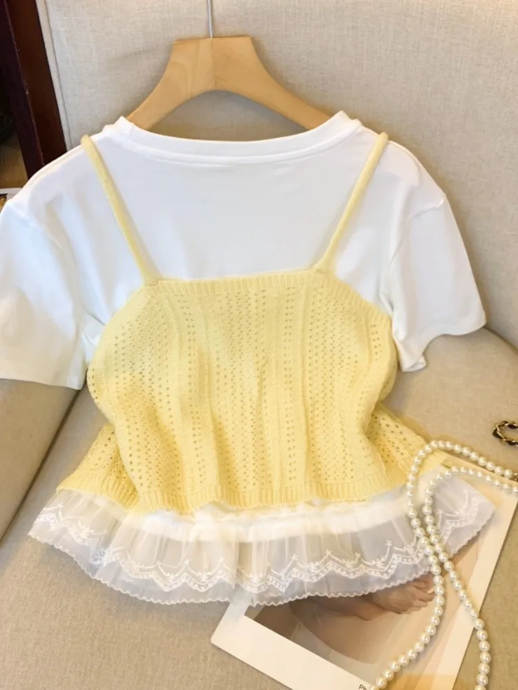 Jesienny Niebieski Komplet Damski z Dzianiny z Koronkowym Wykończeniem, Bluzka i Spódnica, Dopasowany Krój, Okrągły Dekolt, Regularna Długość