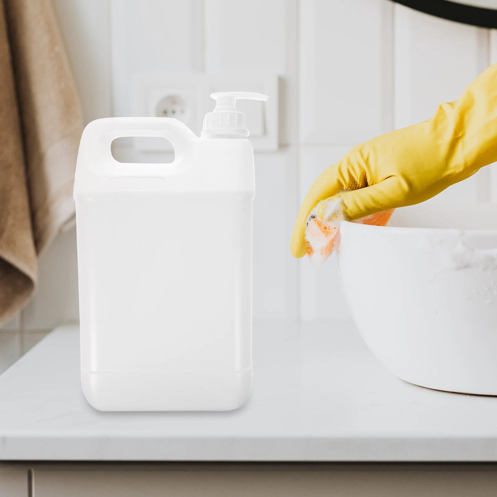 

Pump Bottle Square Press Dispenser Leak Proof Refillable Large Opening Travel Shampoo Shower Gel Soap Holder Bottle with Pump