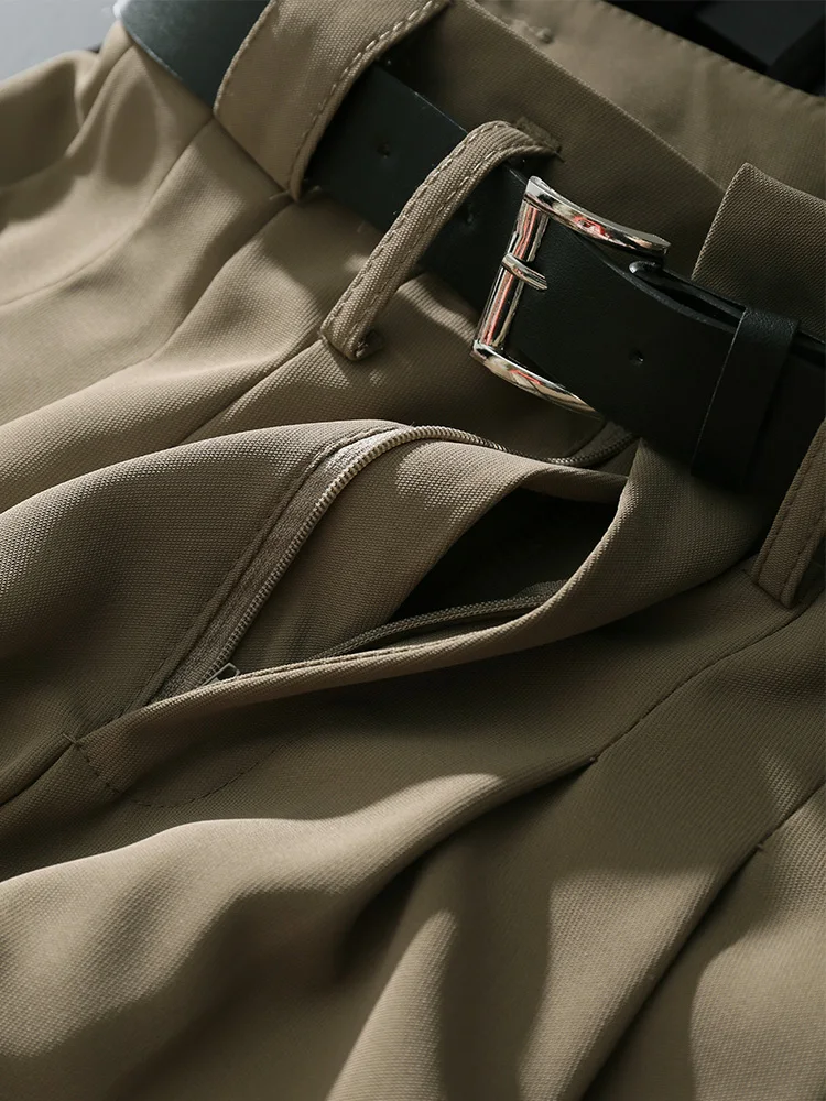 بنطلون نسائي واسع الساق بخصر مرتفع باللون الوردي، سروال فضفاض طويل يصل للأرض يخفي الوركين ويمنح مظهراً نحيفاً