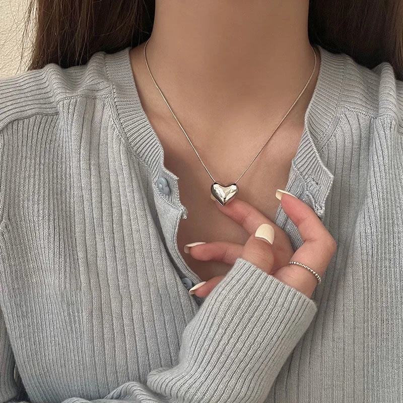 Vintage Love Heart Wisiorek Naszyjnik dla kobiet Trend Estetyczny złoty kolor Metalowy łańcuszek Obroża Choker Biżuteria imprezowa Prezenty urodzinowe