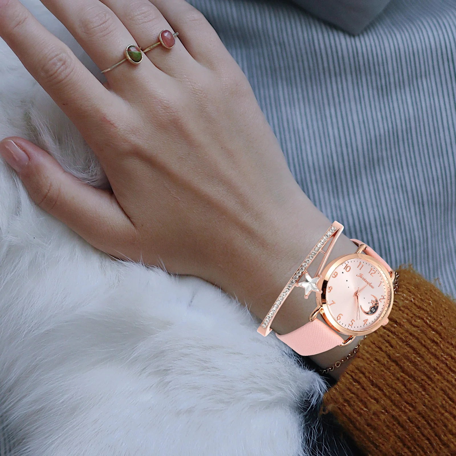 Рисунок 6 - Набор браслетов для часов с лунным узором