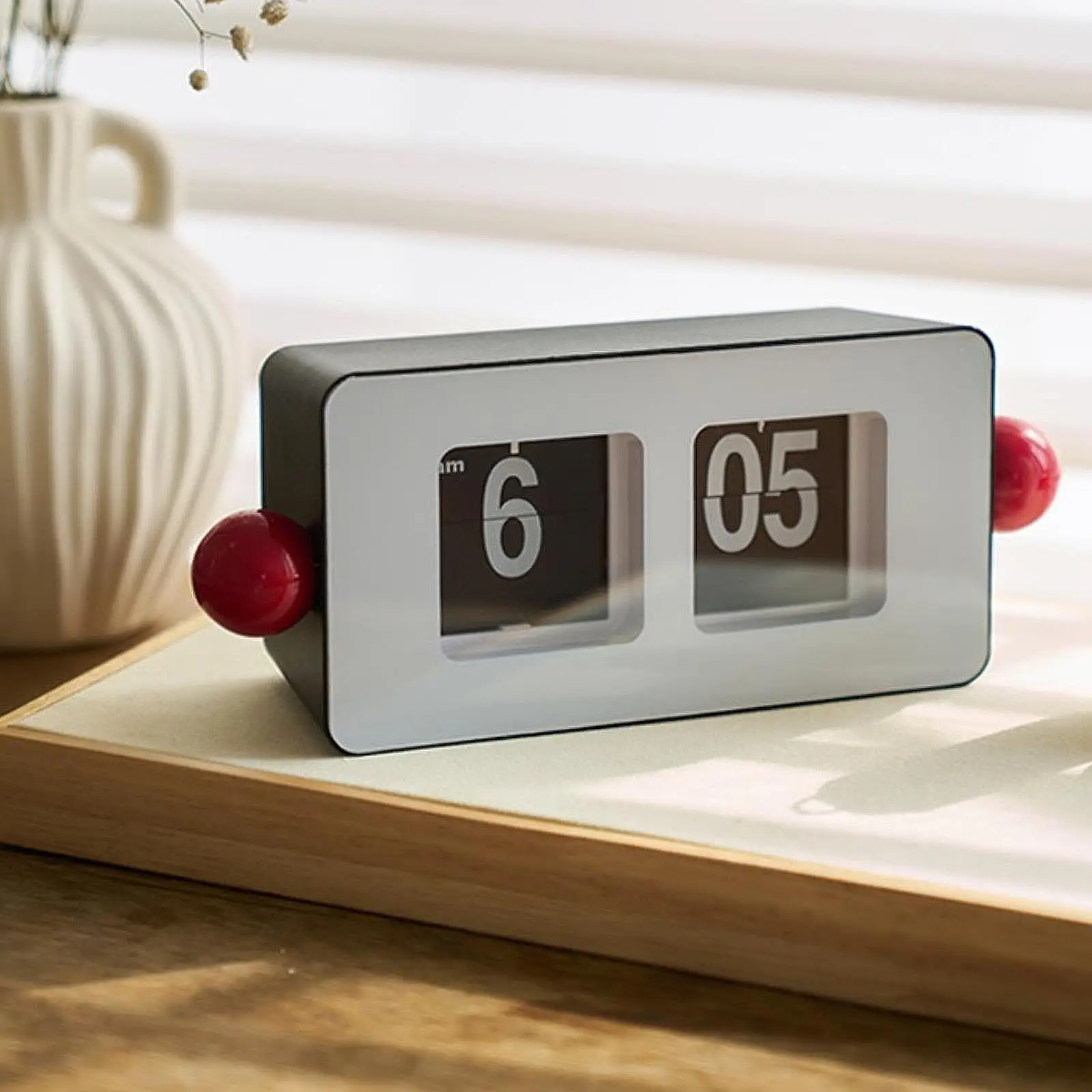 Auto Flip Desk Clock Home Decoration Crafts Novelty Desktop Ornament Large Number Display for Office Hotel Dorm Bedroom Shelf