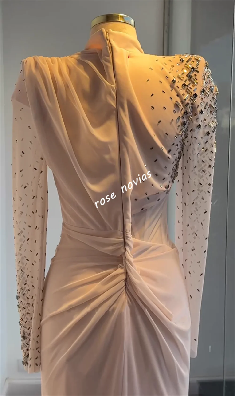 Abiti lunghi a tromba con colletto alto e pieghe in chiffon con paillettes personalizzati Occasioni su misura da donna Serata di lusso Elegante matrimonio per feste
