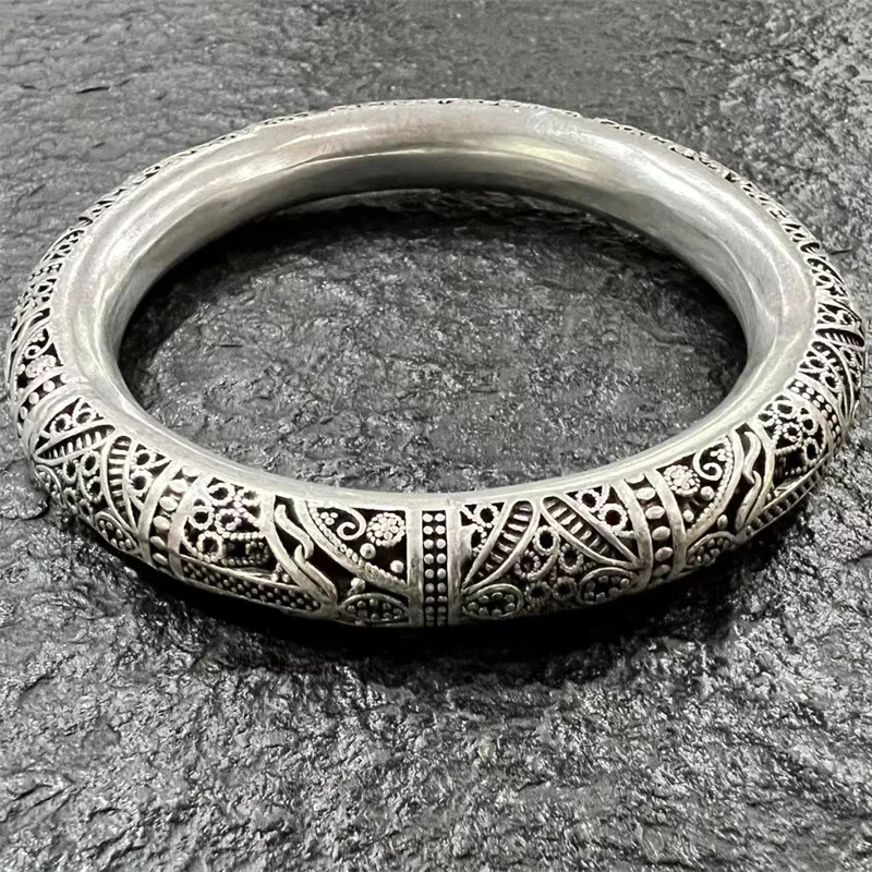 

Mai Chuang/ Vintage Old Tibetan Silver Hollow Carved Bamboo Bangles Exquisite Bracelets Jewelry Accessories Men and Women Gift