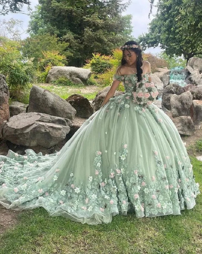 Off Shoulder Quinceanera Dresses Ball Gown with Train Sparkly Beaded Sweet 16 Dresses vestido 15 quinceañeras dorado Sweet 16