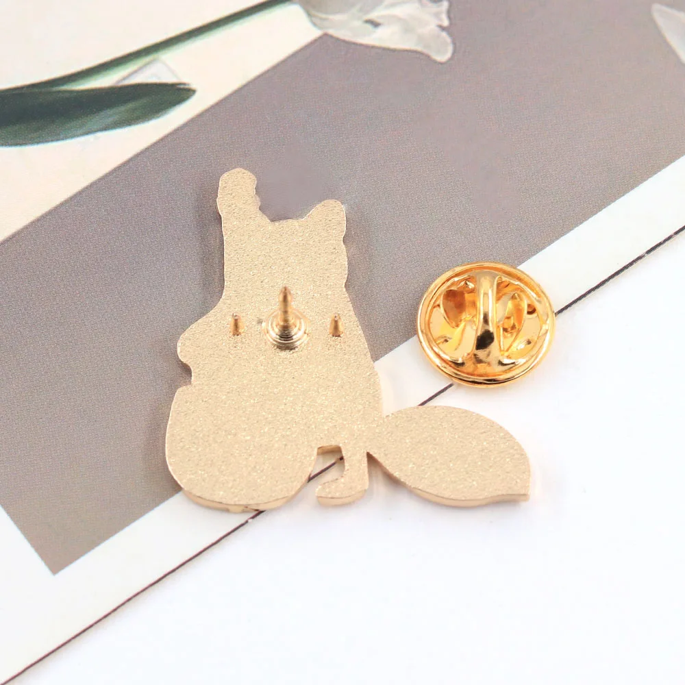 Whimsical Enamel Brooch Fox Playing Cello Pin Metal Badge Cute Animal Music Jewelry for Lapel Backpack Decor - view 4