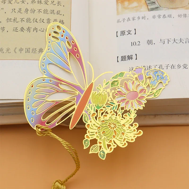 Chinese Style Metal Butterfly Flower Bookmarks Exquisitely Hollow Tassel Pendant Book Clip Students Reading Tool School Supplies