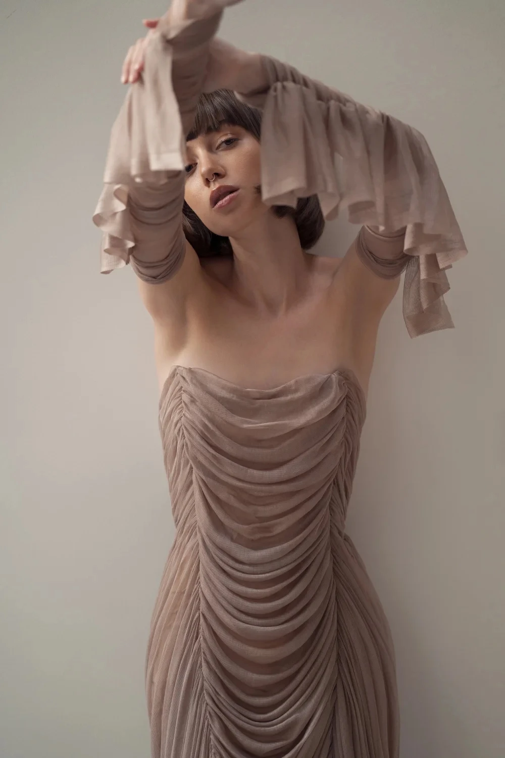 Unieke volledige geplooide jurk voorzien van verzamelde avond maxi-jurken met off-shoulder lange mouwen bruiloft feestjurk op maat Mad