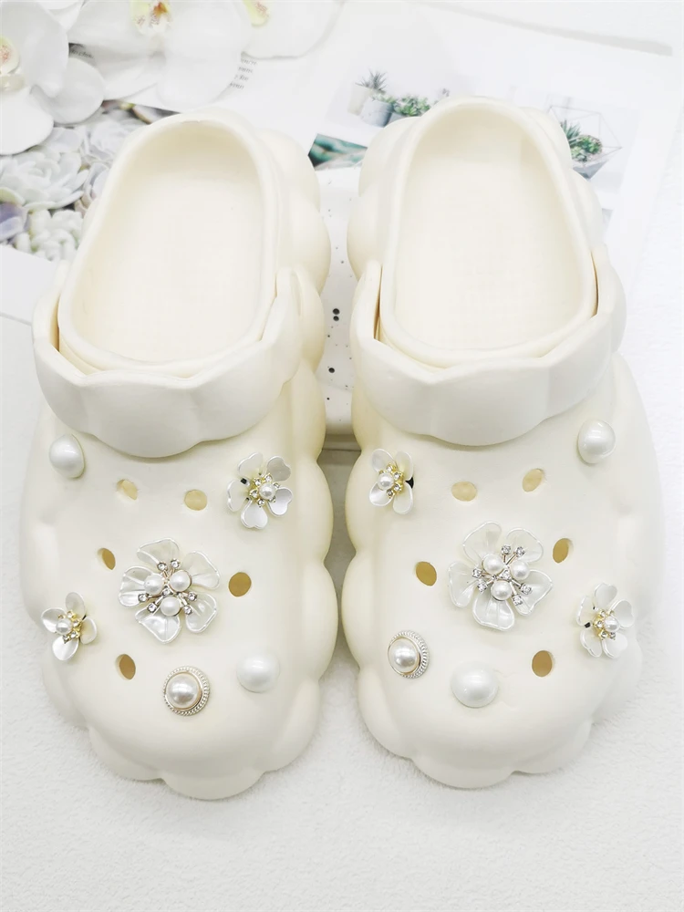 12PCS ABS Shoe Charms Buckles DIY Adorable Clog Accessories White Floral Decorations Ornaments Fit Women Sandals Halloween Gifts