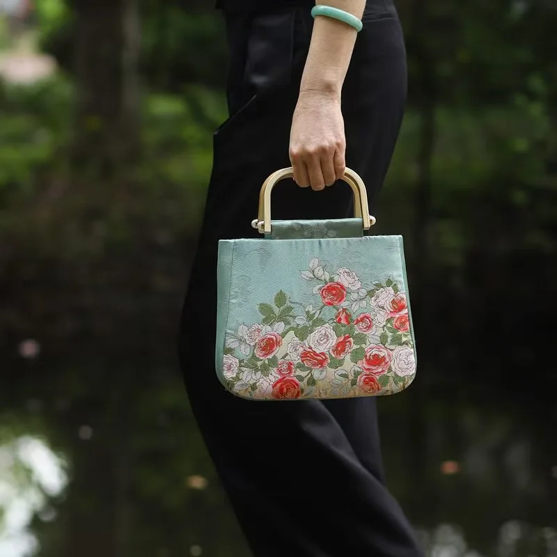 Bolso de mano hecho a mano para mujer, bolso de mano de tela con asa de transporte de madera, con cara de caballo, para primavera y verano, 2024