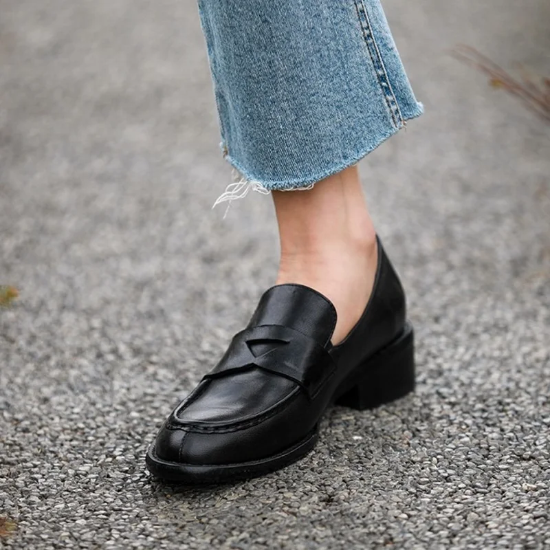 Genuine Leather Horseskin Women Flat Shoes Lazy Slip-On Solid Loafers Lady Casual Walk Shoes Woman Shoes Spring Daily Loafers