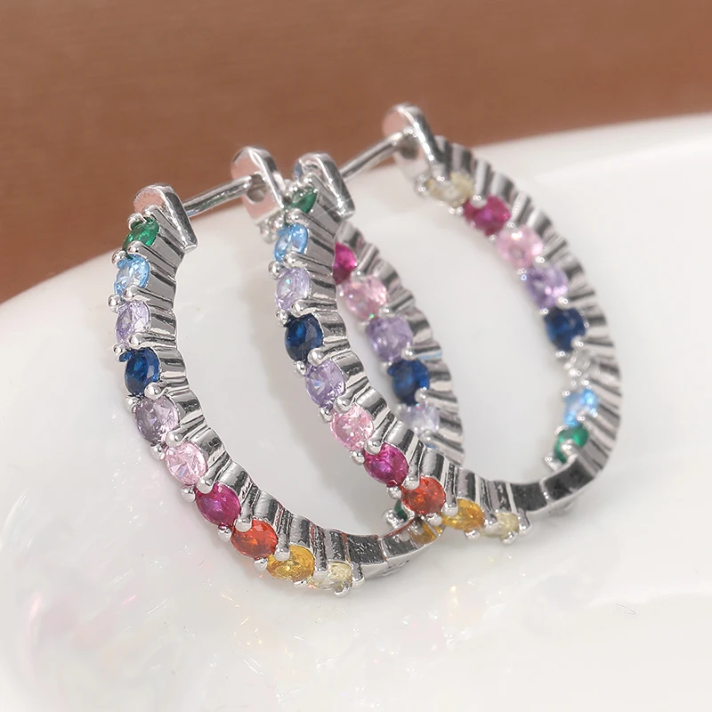 Kristall-Regenbogenfarbene Imitations-Zirkonia-Ohrringe, Glänzender Luxus-Schmuck in Silberfarbe für Hochzeiten und Bankette