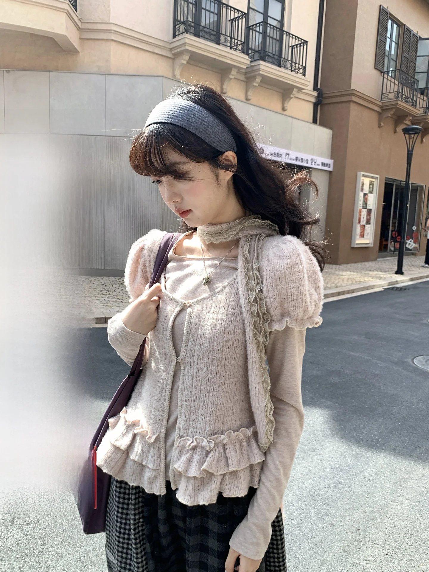 

Корейский комплект из двух предметов Holli: топ с рюшами и коротким рукавом, облегающая базовая рубашка, новинка зимы для женщин