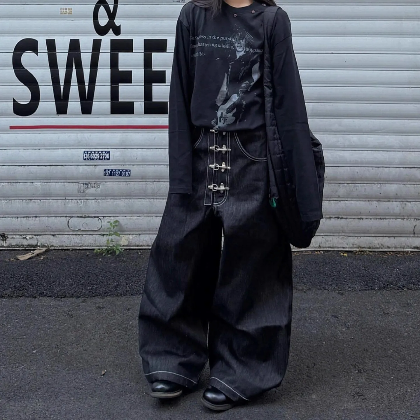 Women’s Multi-button Design Curved Wide-leg Jeans High Waist Straight Baggy Denim Pants Female Vintage Street Style Trouser