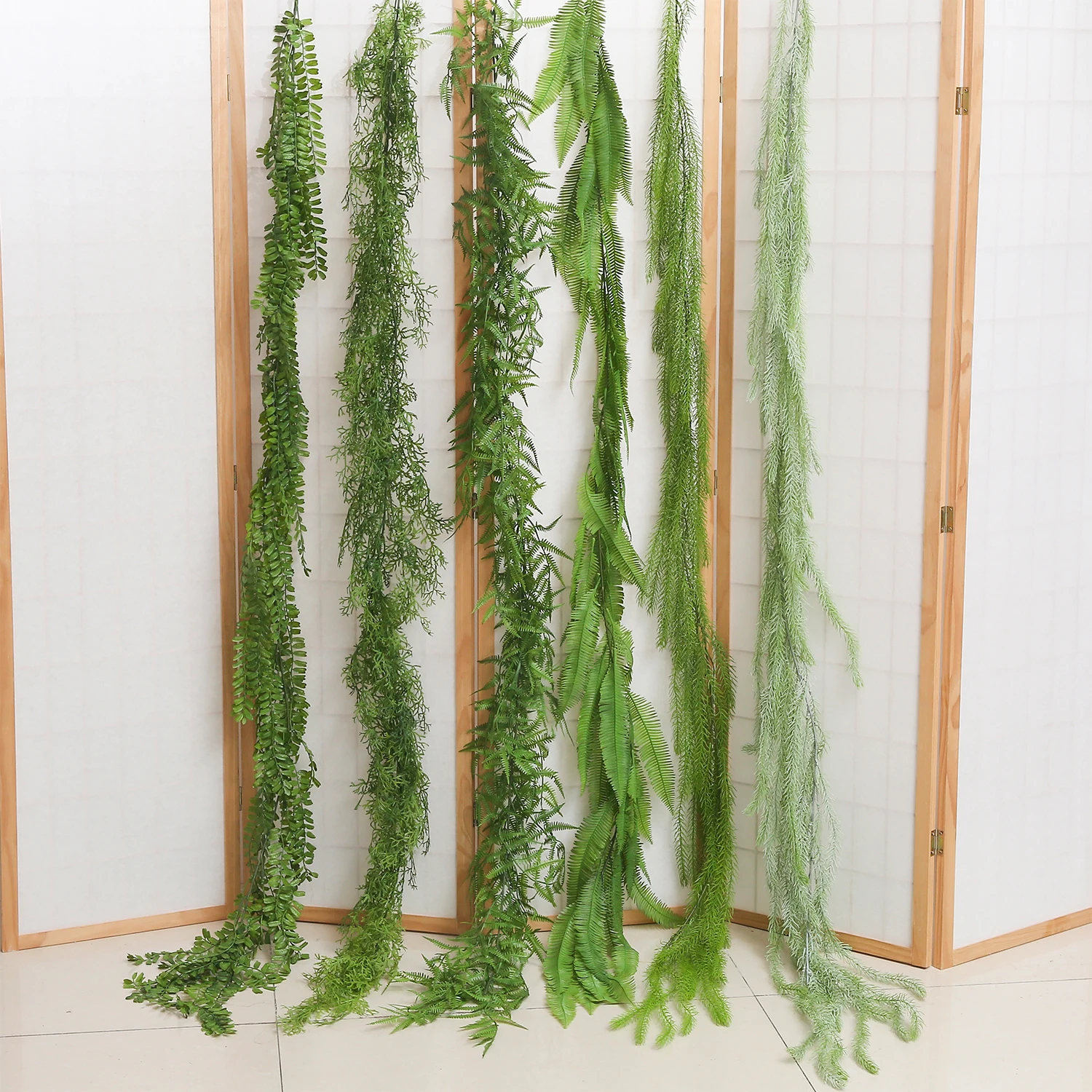 Extra Long 220cm Artificial Cedar Vine Fern Plant - Realistic Fake Ivy for Fence Wall Decor Indoor Outdoor Hanging Greenery