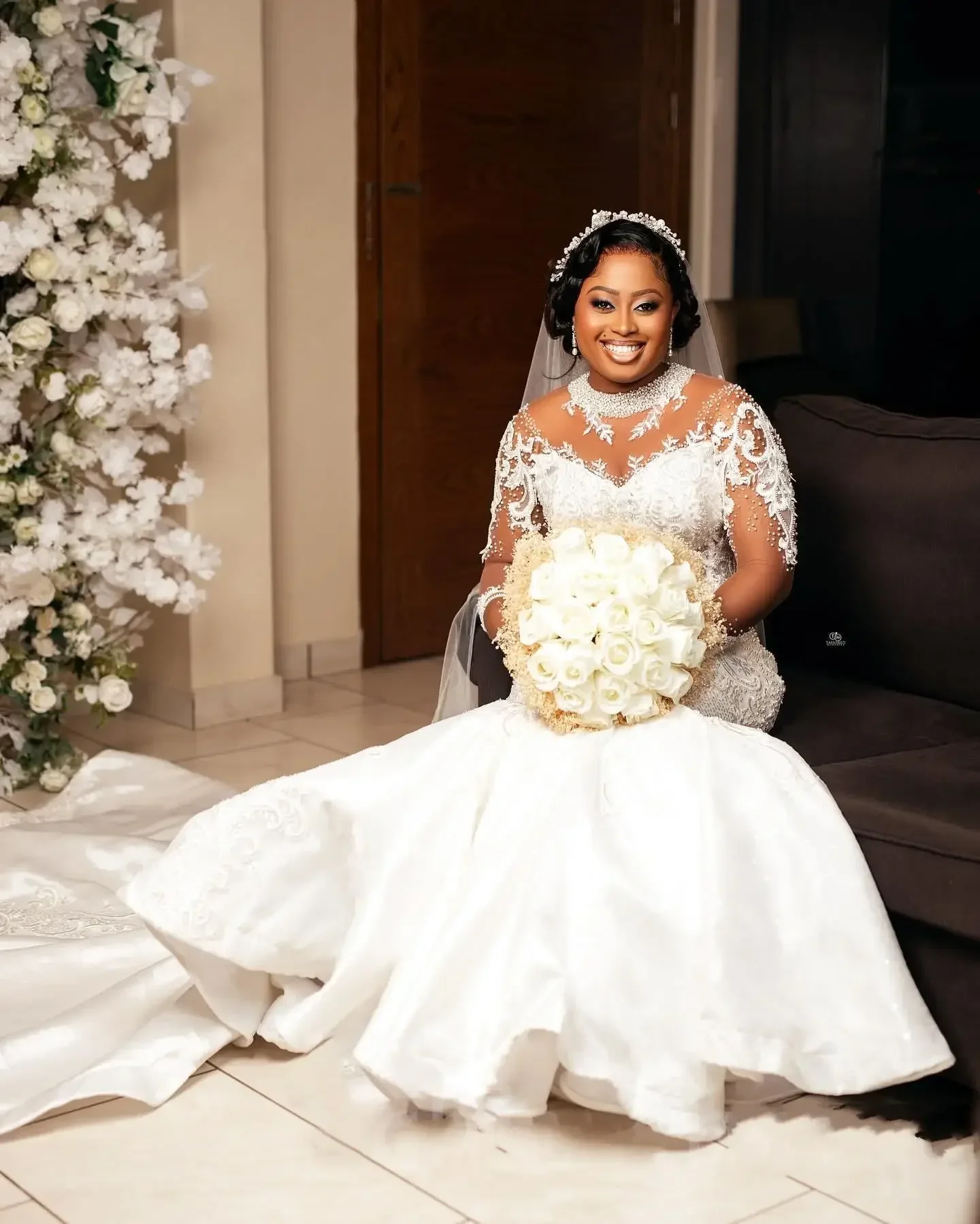

Customized Shinny Pearls High Collar Wedding Dress Vestidos De Novia Long Sleeve Appliques Aso Ebi Mermaid Bridal Gowns