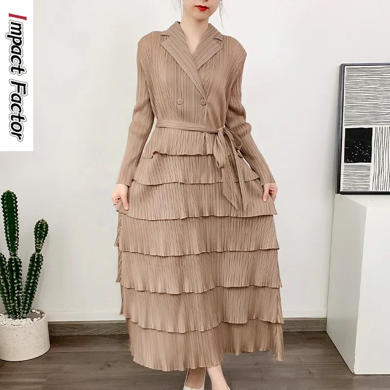 Pleated Cake Layer Dress 2024 Spring and Autumn Season New Lace Up Loose Covering Meat Show Thin Skirt V-Neck Fashionable