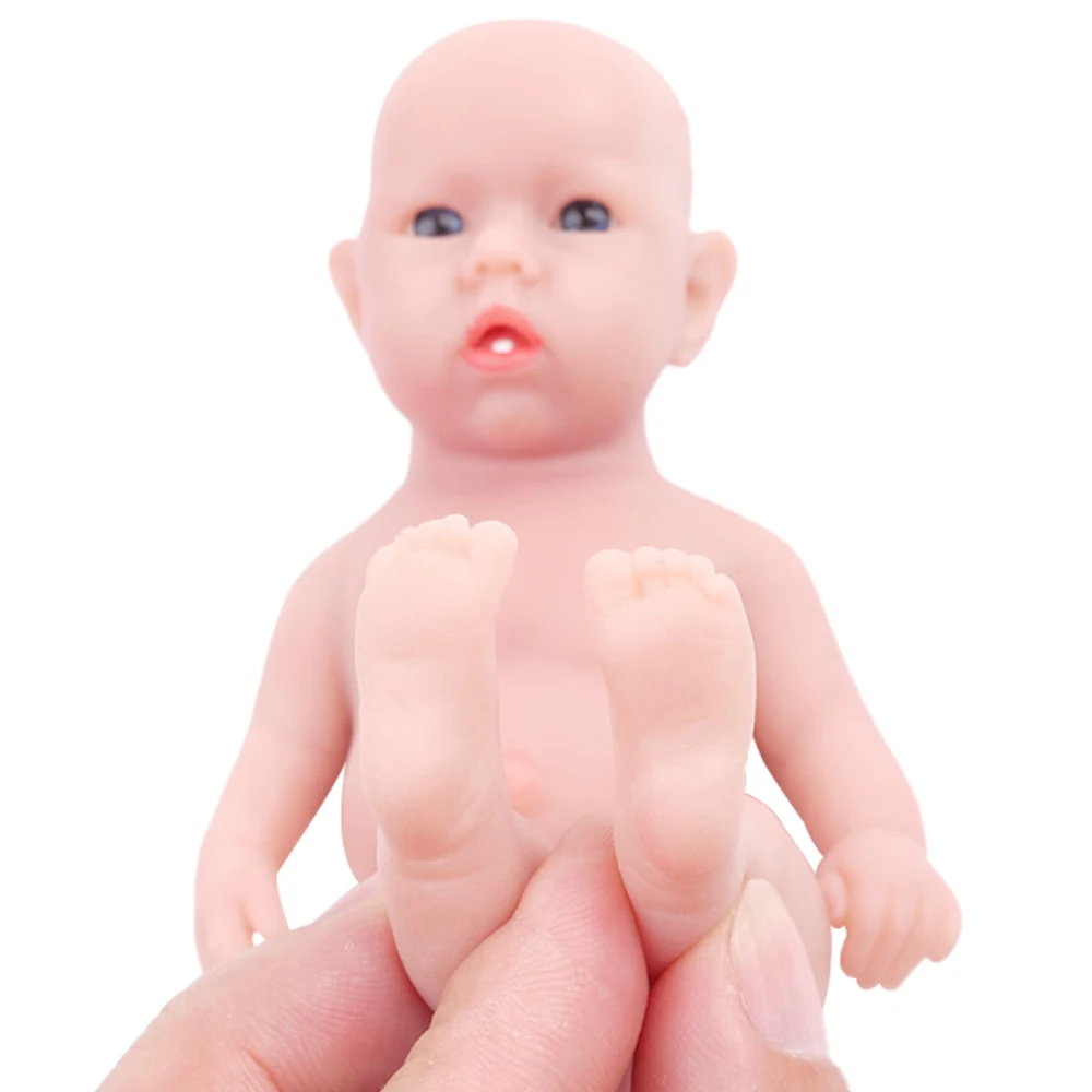 

IVITA WG1571 6.69inch 126g 100% Full Body Silicone Reborn Baby Doll Realistic Mini Dolls with Teeth for Children Toys