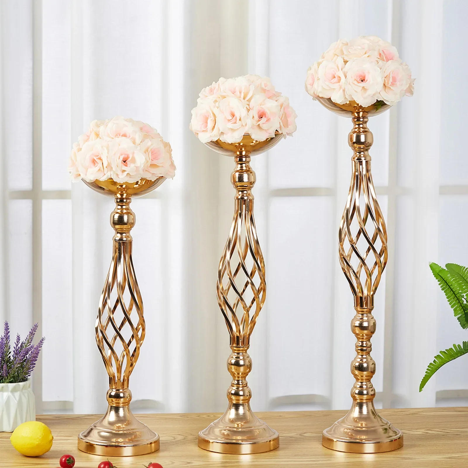 

Cross border table candlestick decoration gold iron vase Fried Dough Twists road guide wax candlestick wedding flower wed