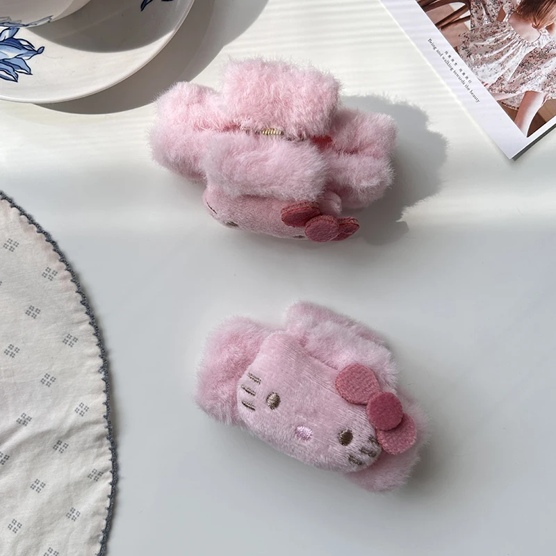 Pinces à cheveux en peluche Sanurgente Hello Kitty pour femmes et filles, griffes mignonnes, chaudes et douces, cadeaux d'anniversaire pour enfants