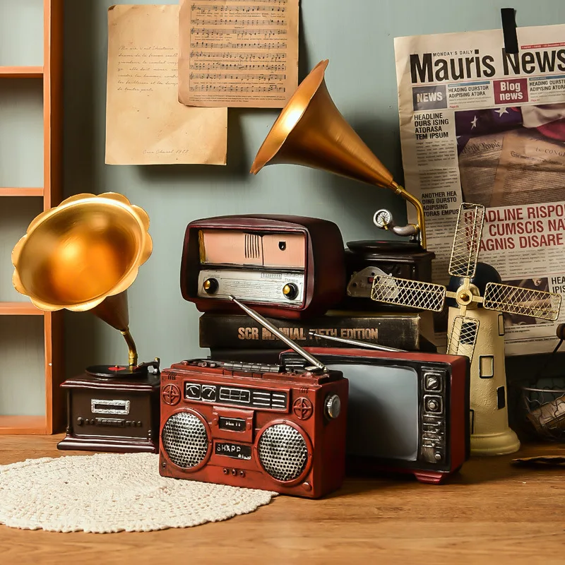 Retro fonograf XIX-wieczne Mini meble nostalgiczne ewidencja żywicy miniatury Vintage wystrój pokoju stare Radio dla zdjęcie rekwizytu