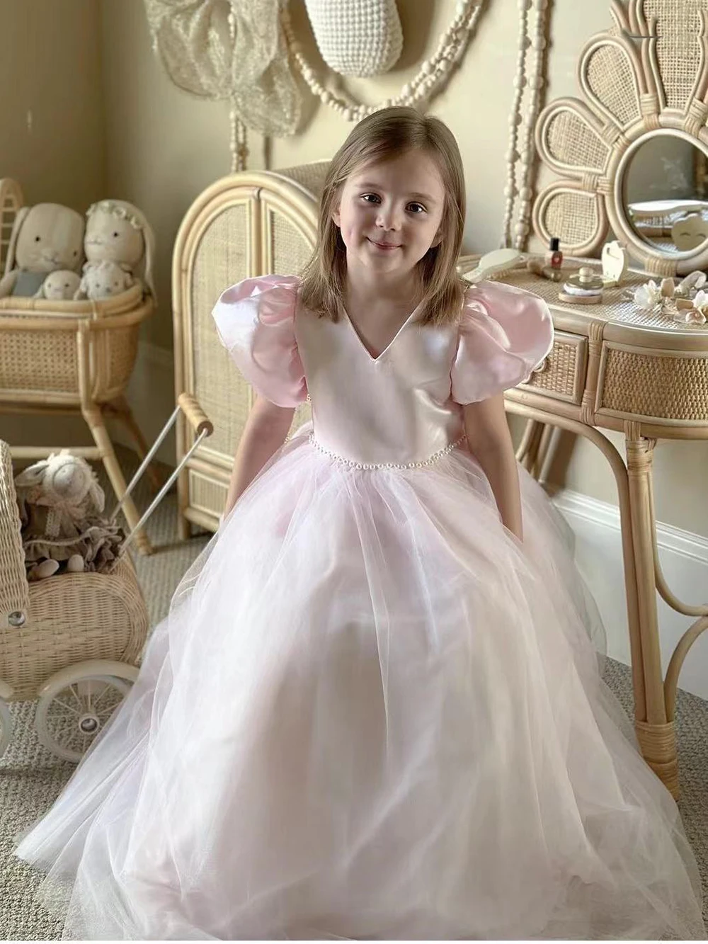 Flower Girl Dress For Wedding Light Pink Tulle Puffy Pearls Short Sleeve  Elegant Kids Birthday Party First Communion Ball Gown