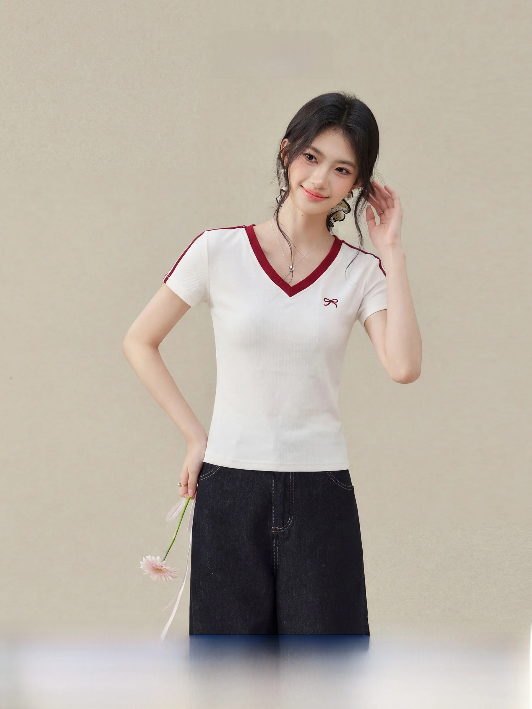 

Summer Knot Embroidered Slim Fit T-Shirt Women's V-Neck Short Sleeve Casual Style Fashion Top by Ou Yang Xi