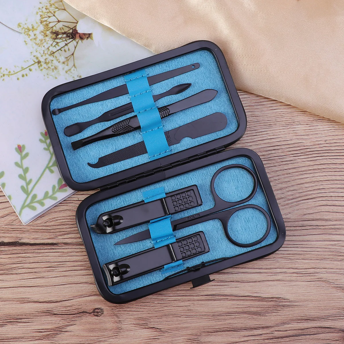 

7 Pcs Nail Clipper Set Groom Fingernails Clippers Kit Manicure Grooming