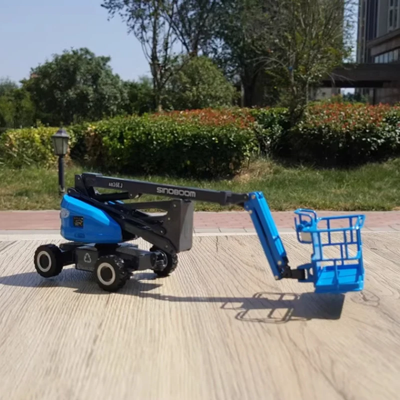 Moulé sous pression 1:35 échelle SINOBOOM bras incurvé plate-forme de travail aérien modèle alliage ingénierie ascenseur modèle Collection Souvenir ornement spectacle