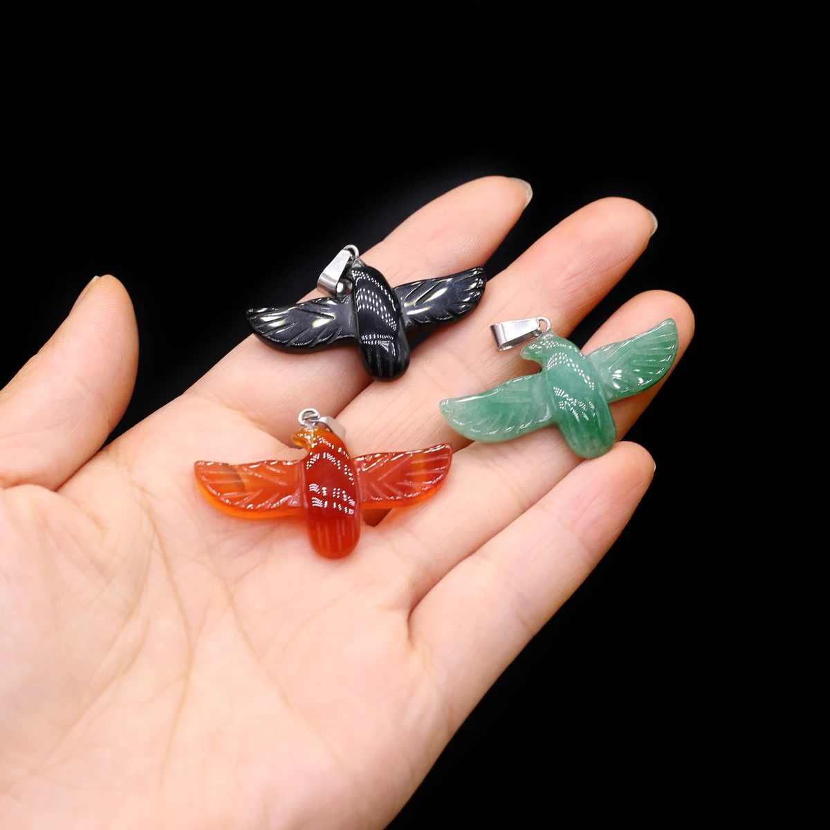 2pcs/set Random Color Natural Stone Pendant Animals Crystal Agate Charms for DIY Women Men Necklace Jewelry Making Accessories
