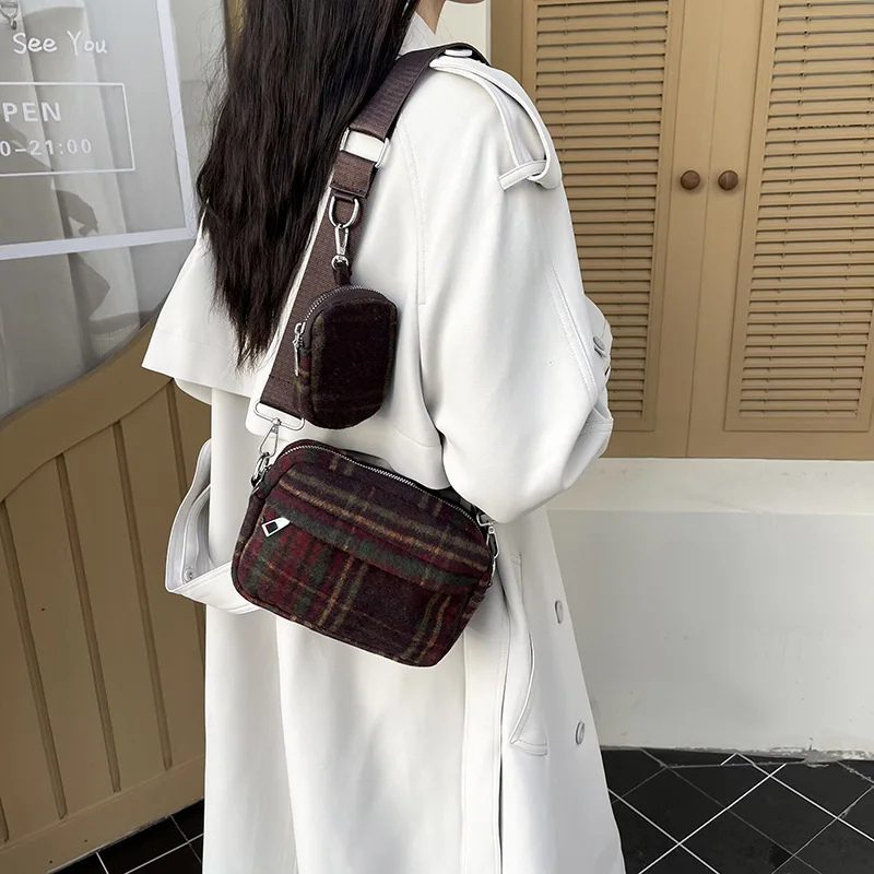 

Fashionable Plaid Woolen Small Square Bag Women's Crossbody Shoulder Bag Urban Simple Style Soft Polyester Washable Zi...