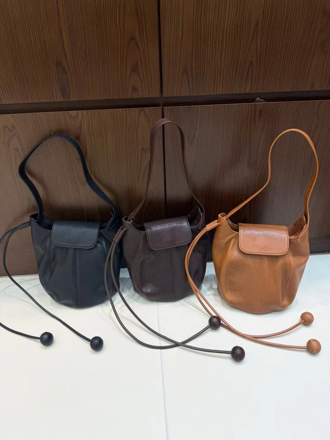 

Leather Tote Bag Women Large Capaci Single oulder Slant Cross Commute Pumpkin Bag Relaxing Versatile Casual High-End Feeling