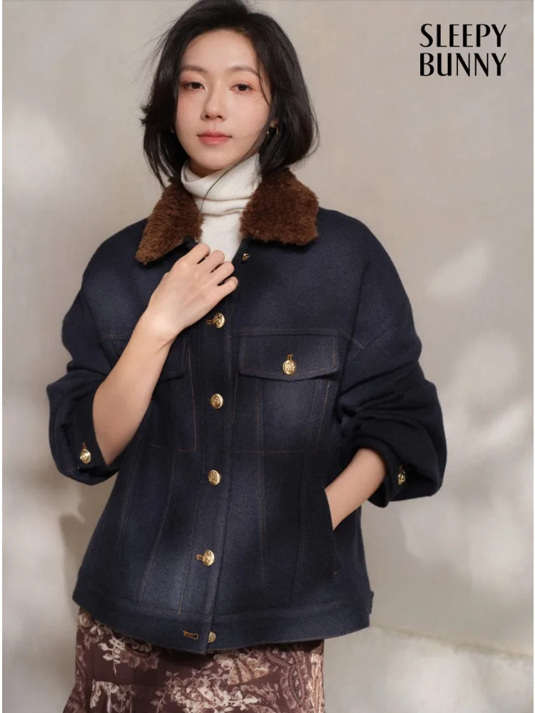 

Vintage Fleece-Collar Short Jacket Women Loose Winter Workwear Coat Stylish Stitch-Detail Cropped Outerwear Warm Textured Collar