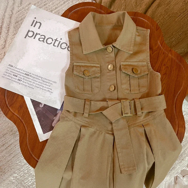 Gonna per ragazze primavera ed estate 2024 nuovi bambini versione coreana gilet senza maniche abito da principessa gonna di jeans estiva occidentale