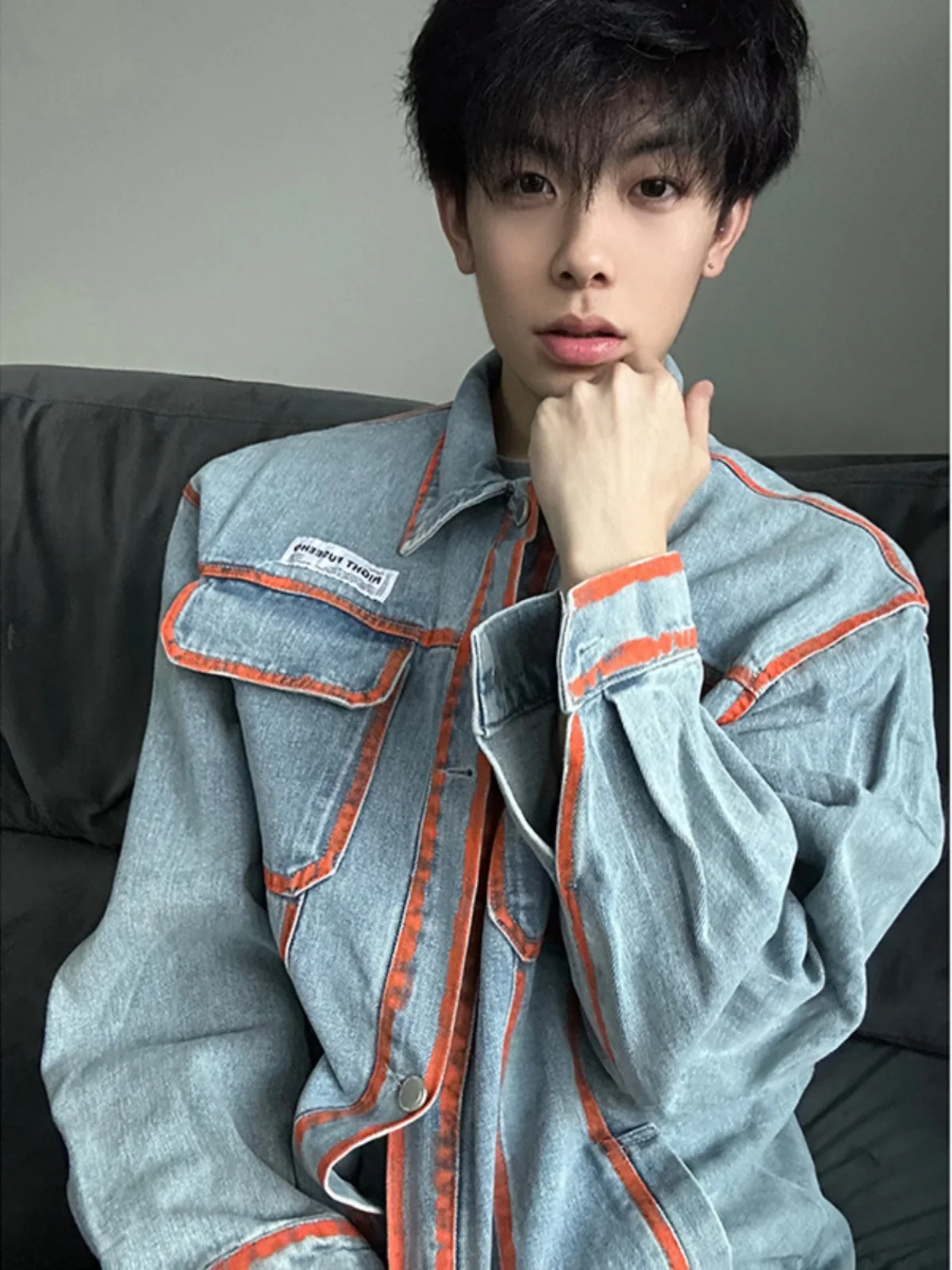 

Синяя джинсовая куртка мужская весенняя премиум-класса с подплечниками, стильная, приталенная, повседневная, в американском стиле