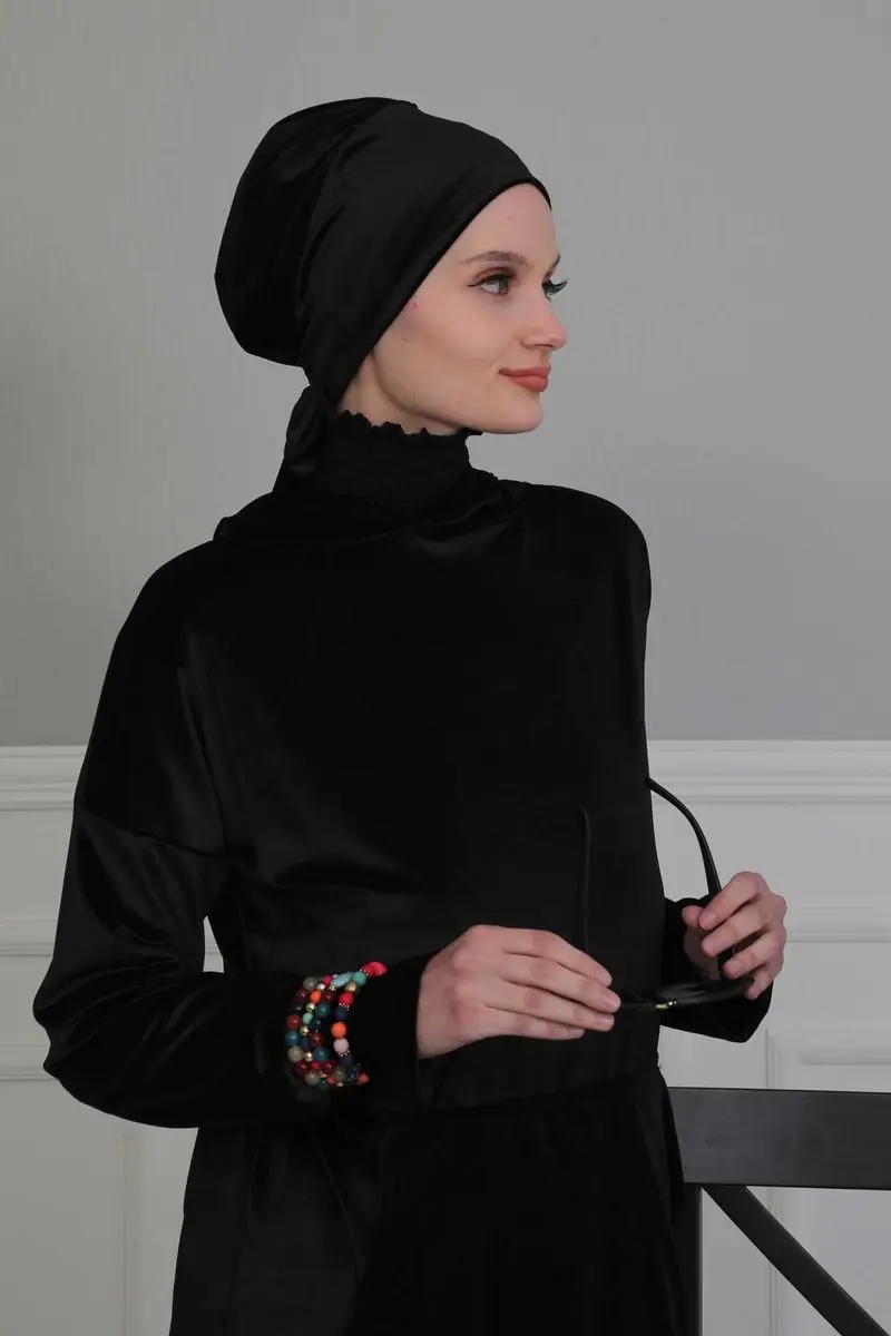 Aksamitne kości czarny