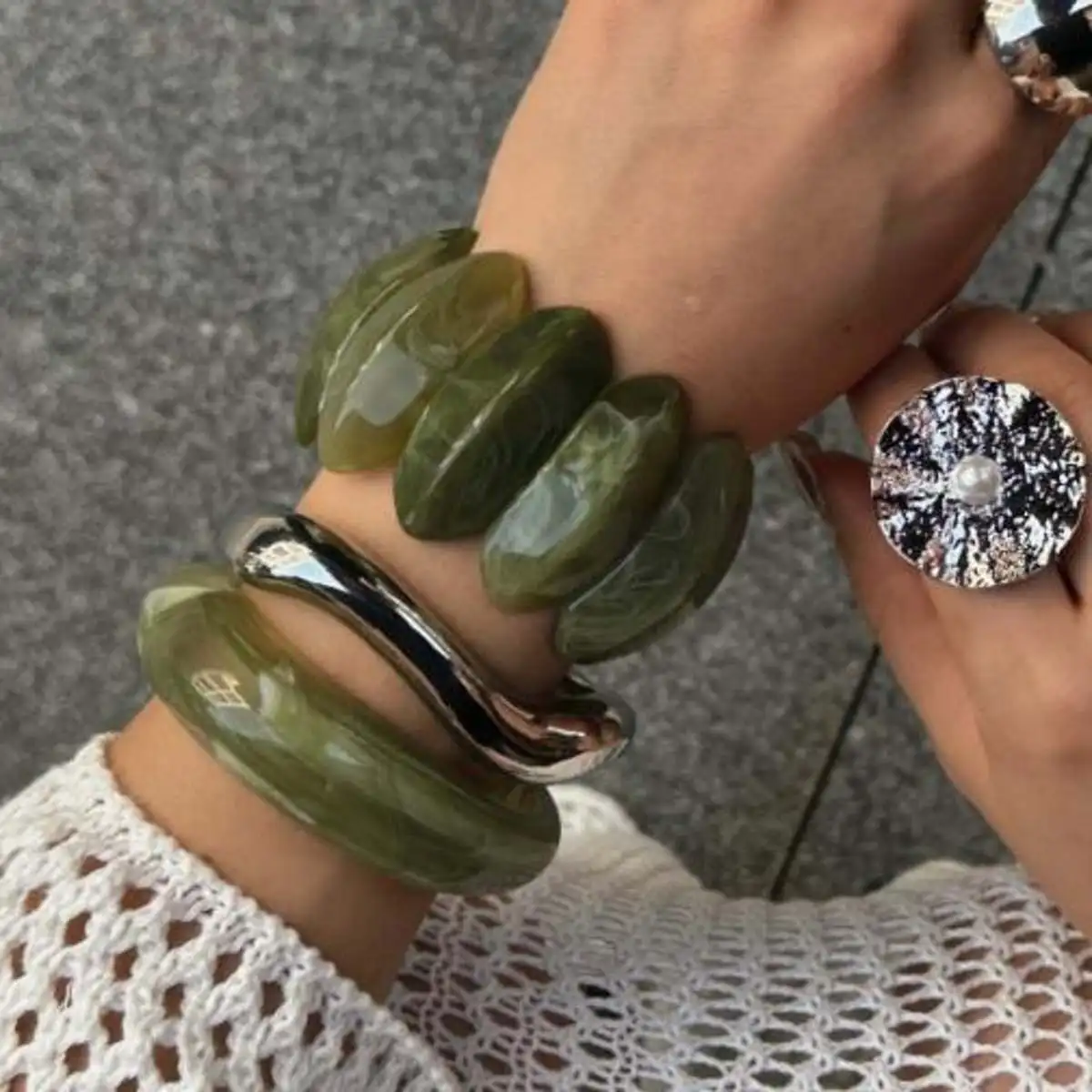 Vintage Boho Punk Green Thick Resin Acrylic Smudging Bangles Geometric Irregular Cuff Bangle Bracelet For Women Pulseras Jewelry