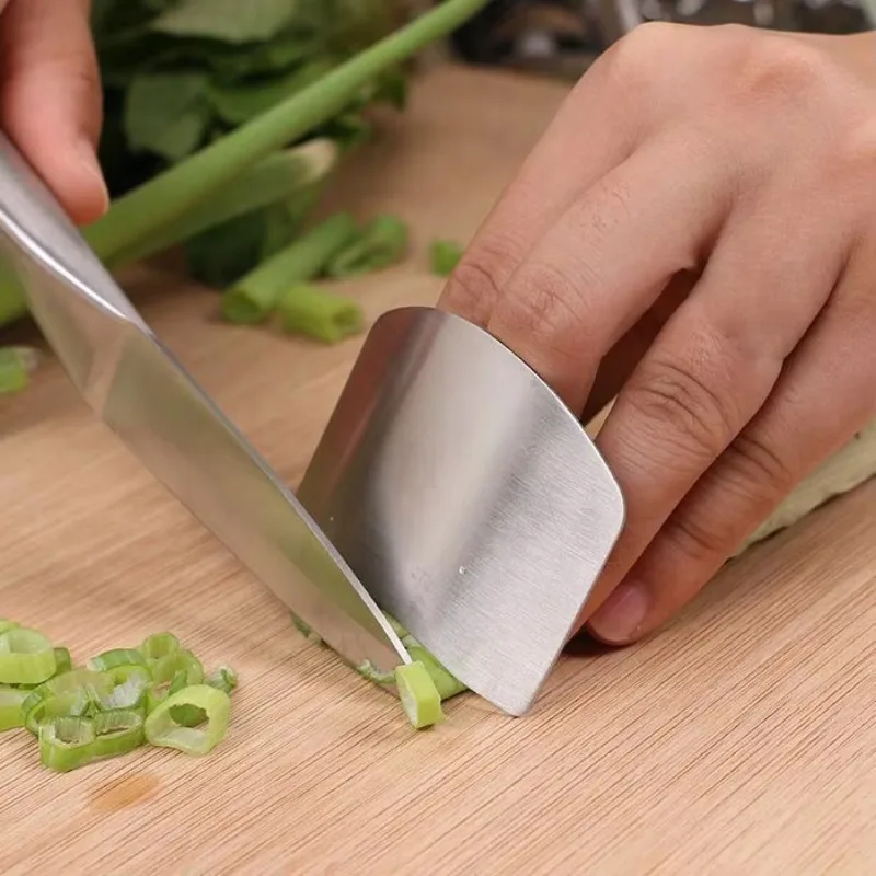 Adjustable stainless steel hand guard cutting finger guard special guard board kitchen utensils new plastic tools do not hurt