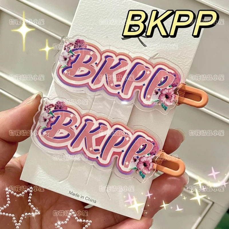 GMMTV ‌ BKPP Cosplay Haarspeld Billkin PP Krit Acryl Haar Clip Hibiscus Bloem Brief Haarspeldjes Hoofddeksels Carnaval Haaraccessoire