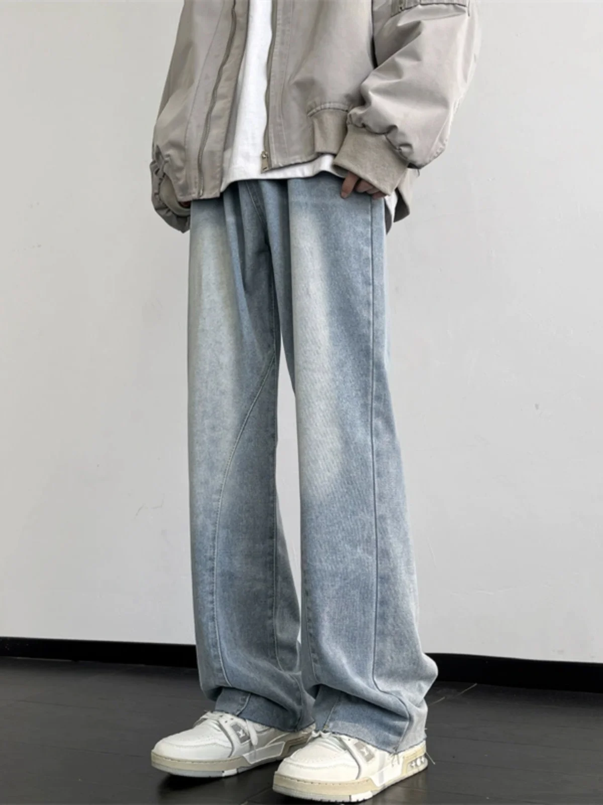 Waed Adient Vintage…