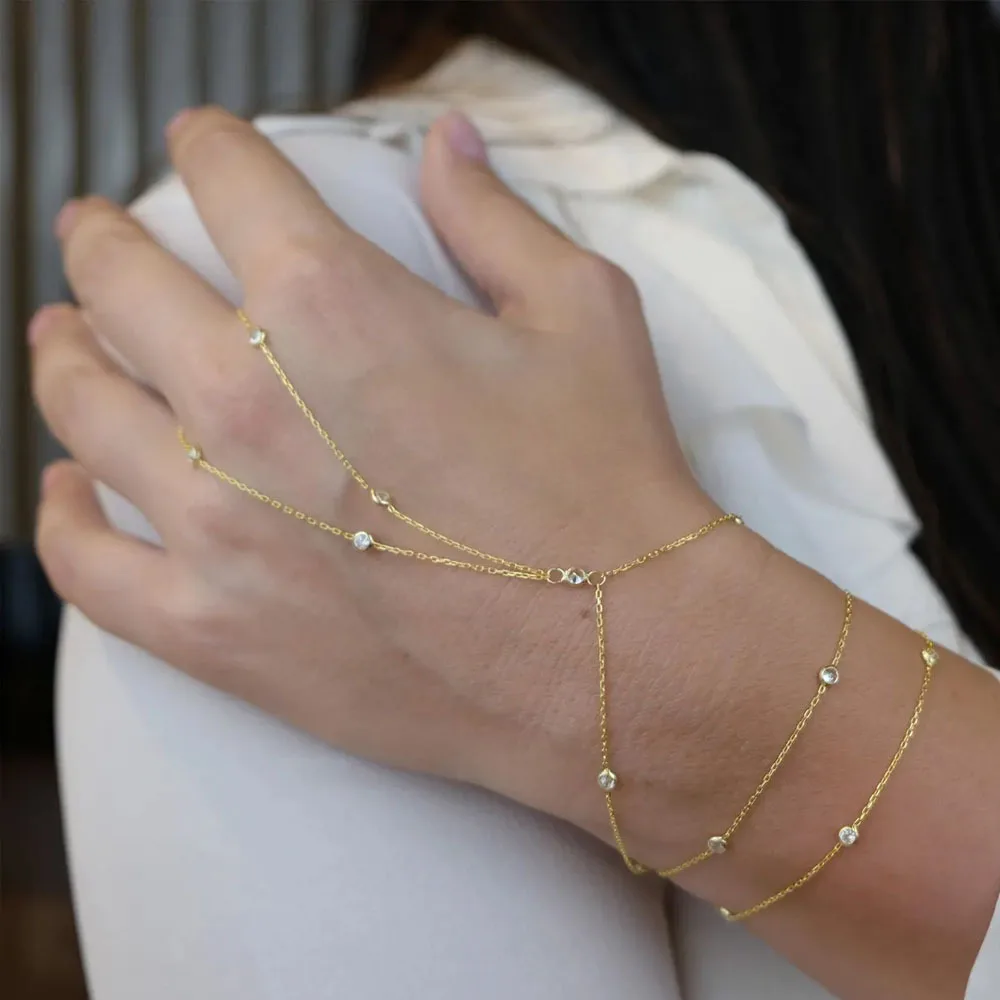 Women's Elegant Minimalist Multilayer Cubic Zirconia Finger Chain Bracelet for Halloween Cosplay Party Evening Jewelry Accessory