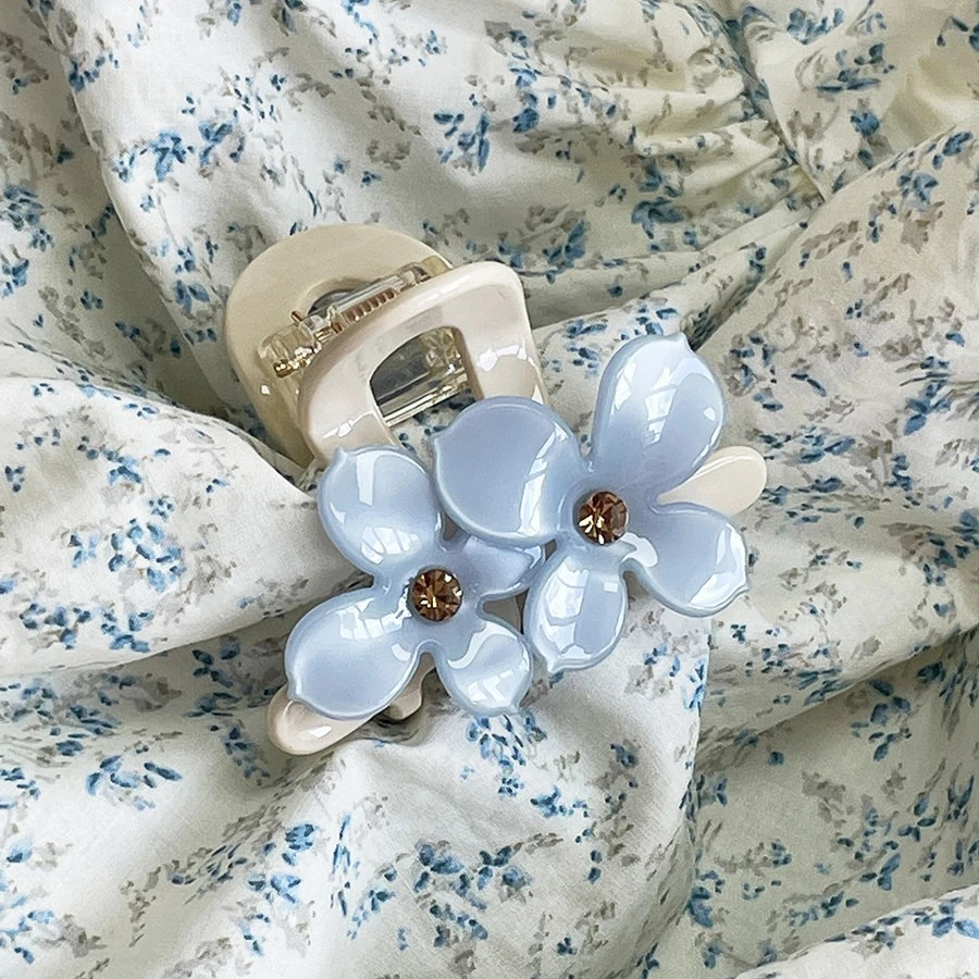 

Korean Flower Hair Claw Clips for Women Blue Acrylic Acetate Hair Clips Cute Hair Accessories Girls Grip Crab Clamp Headwear