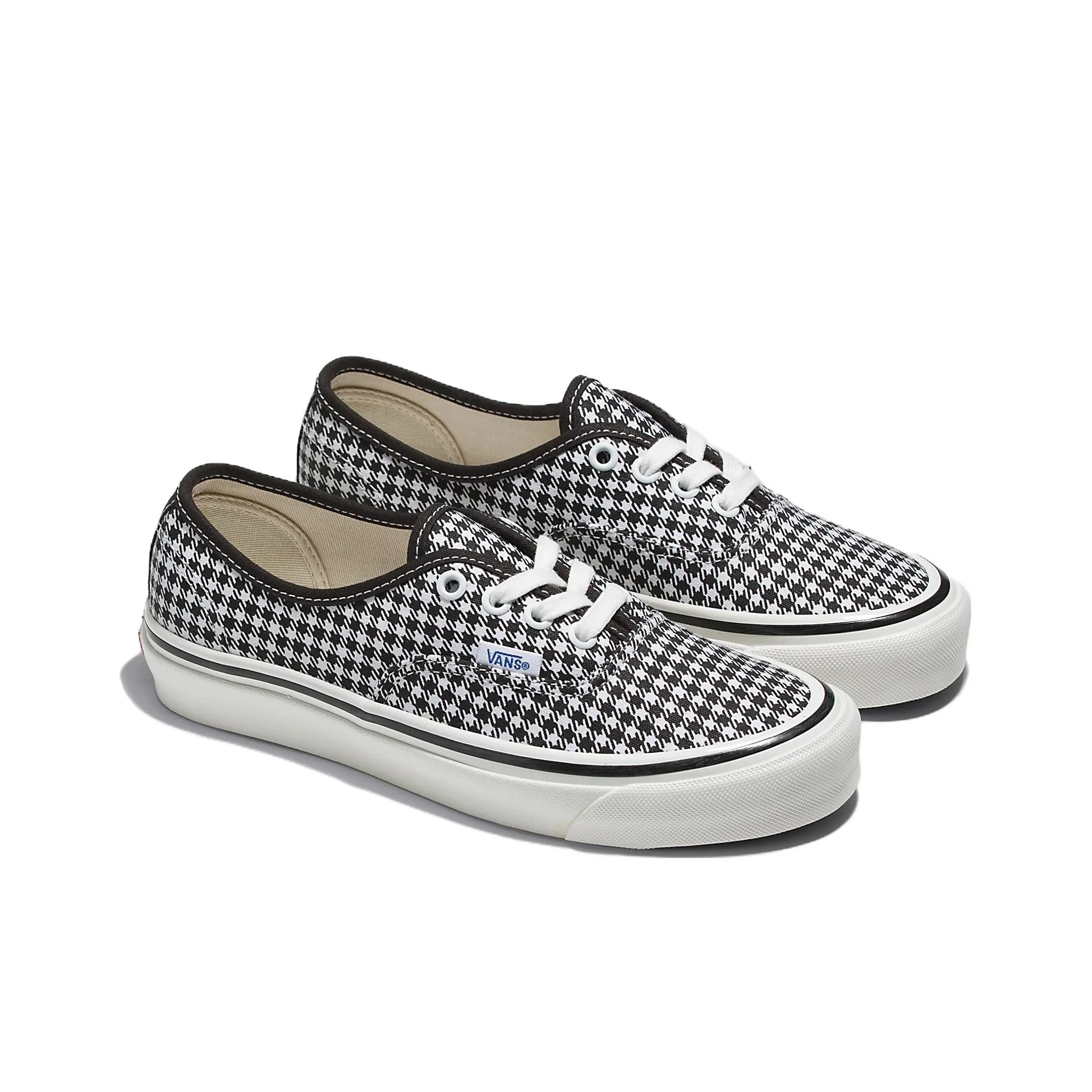 Vans Authentic 44 DX Skateboar - огляд і ціна Vans Shoes Authentic